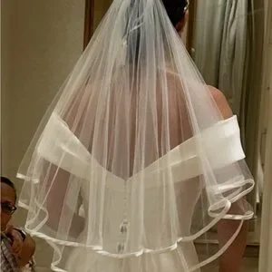 Pronovias | Accessories | Nwt Pronovias Les Accessoires Veil  display picture 2